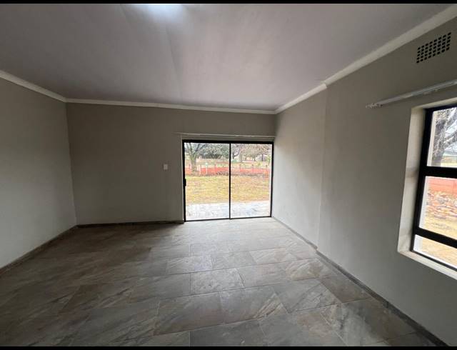 5 BEDROOM HOUSE FOR SALE IN THREE RIVERS